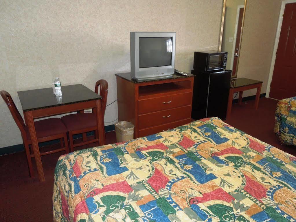 Atrium Inn & Suites Galloway Exterior photo